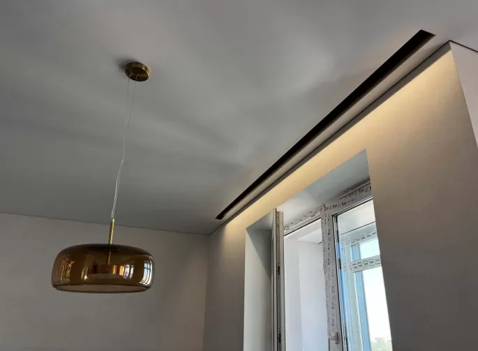 Ниши и карнизы